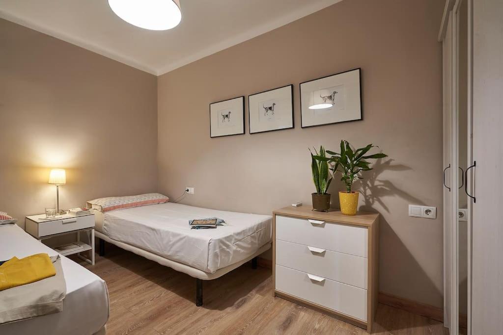 Bebarceloner Sant Andreu Apartments - 3 Bedrooms Luaran gambar